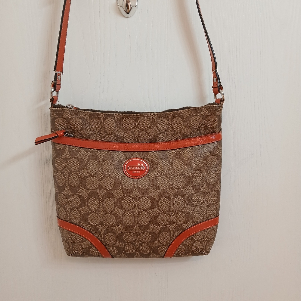 Coach Peyton File Crossbody Bag.